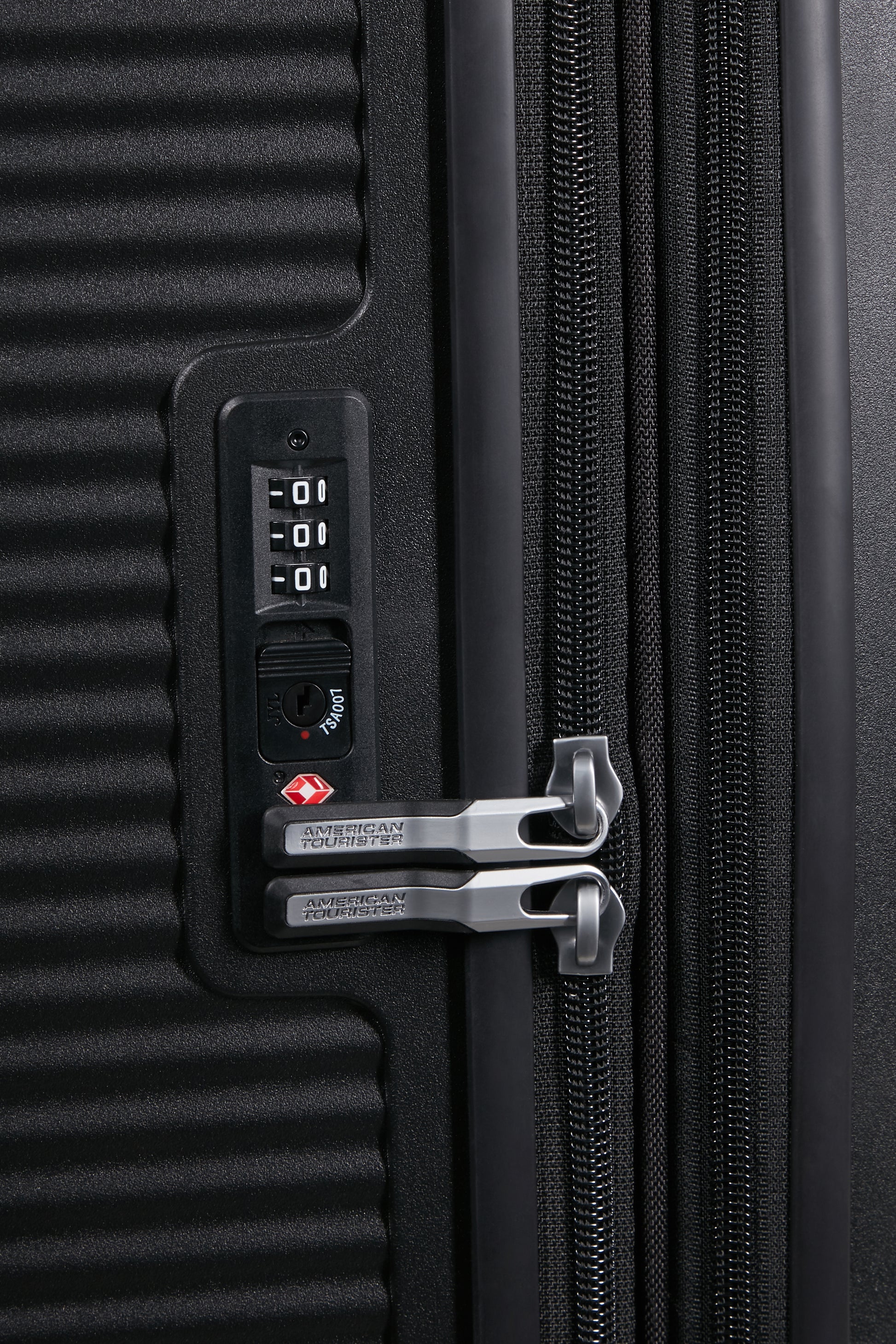 Bass Black